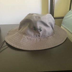 under armour sun/bucket hat